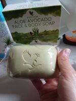 ⁦صابونة الأفوكادو فوريفر Avocado Face – Body Soap صابونه بزبده الافوكادو⁩ - الصورة ⁦3⁩
